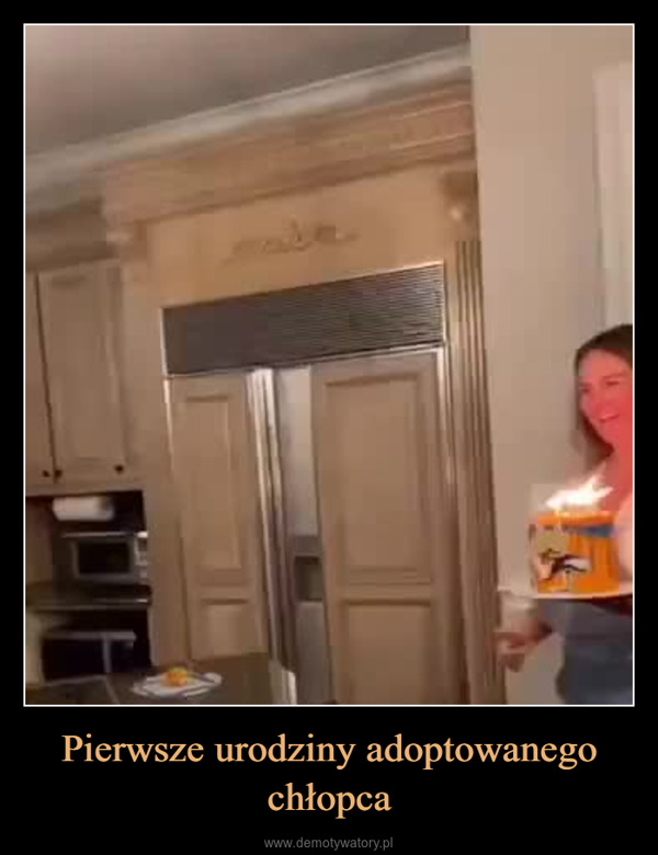 Pierwsze urodziny adoptowanego chłopca –  His first birthday cake, justfor him with his name on it!